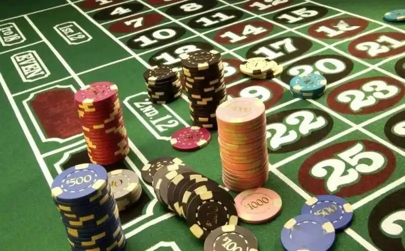Filipino player browsing pharcade2 casino games on mobile device